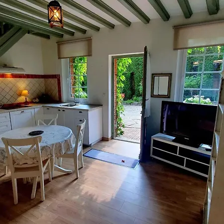 Maison De 2 Avec Jardin Clos Et Wifi A Les Eaux 3*